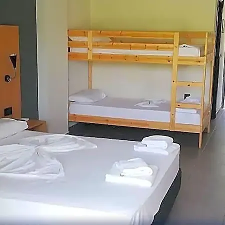 Hotell Evi 2*